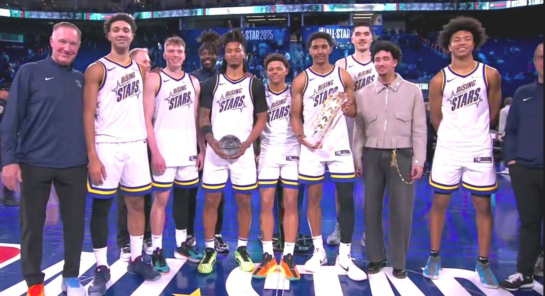 半岛娱乐-全明星赛倒计时,明尼苏达森林狼清晨远射贴柱,细节引发关注,压力陡增,临场指挥获称赞的简单介绍